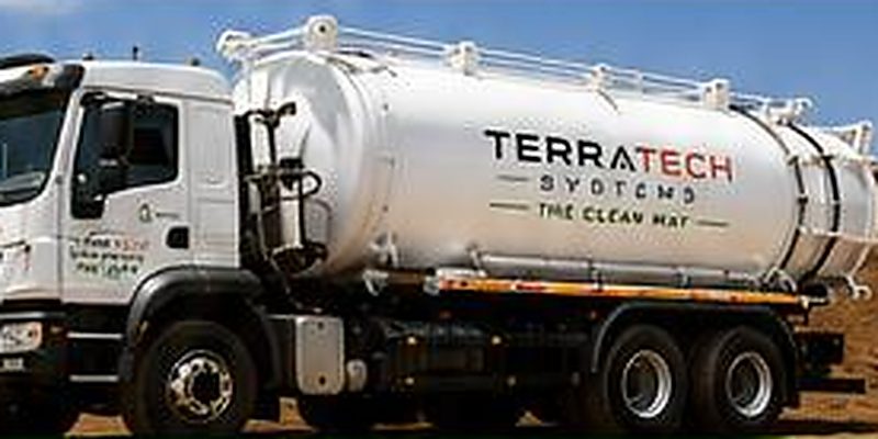 20,000-litre water bowser